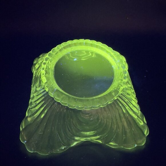 Cambridge Glass Company Caprice Clear With Handles Manganese 365nm Green UV Glow - Picture 4 of 14